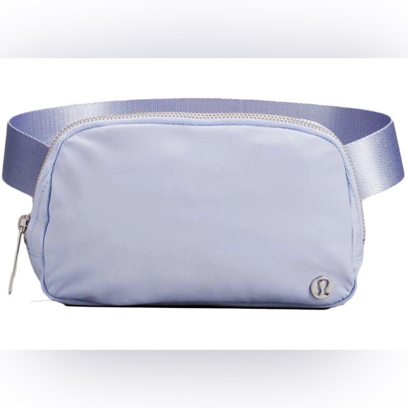 NWT Lululemon Everywhere Belt bag Pastel Blue silver hardware logo 1L size - Picture 6 of 15